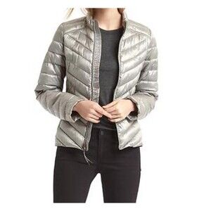 GAP Women’s Puffer Jacket Small Gray Silver Metallic PrimaLoft Quilted Full Zip